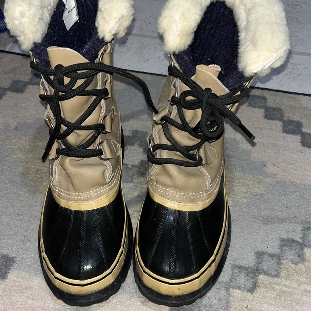 Vintage Sorel caribou boots